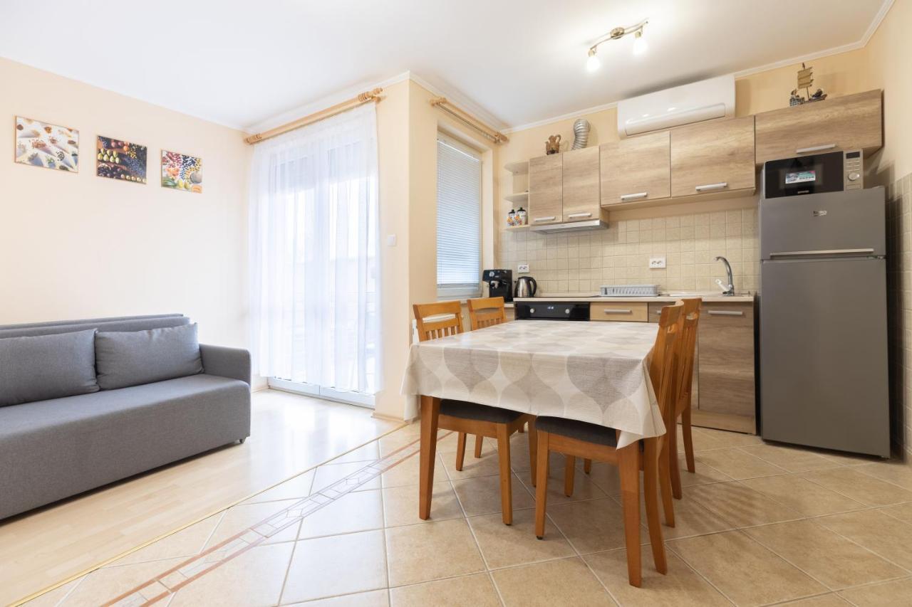 Marta Apartman Hajdúszoboszló Extérieur photo