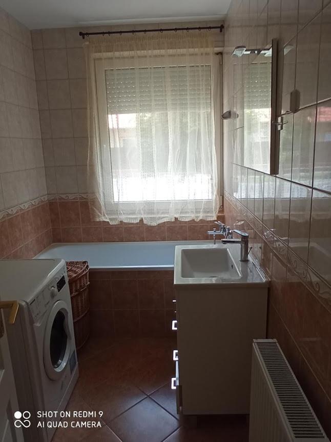 Marta Apartman Hajdúszoboszló Extérieur photo